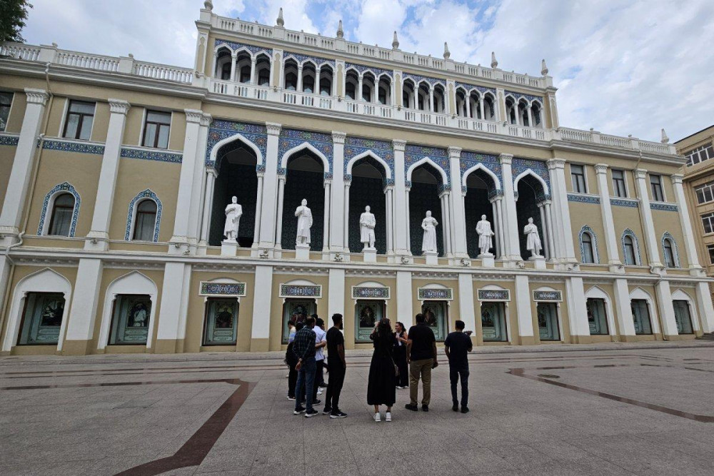 Pakistanın turizm şirkətlərinin nümayəndələri Azərbaycana səfər edib<font color=red> - FOTOLAR</font>