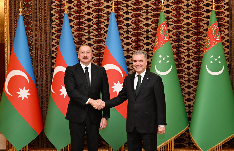 Azərbaycan Prezidenti İlham Əliyevin Türkmənistan Xalq Məsləhətinin sədri ilə təkbətək görüşü olub<font color='red'> - YENİLƏNİB 2</font><font color=red> - FOTOLAR</font>