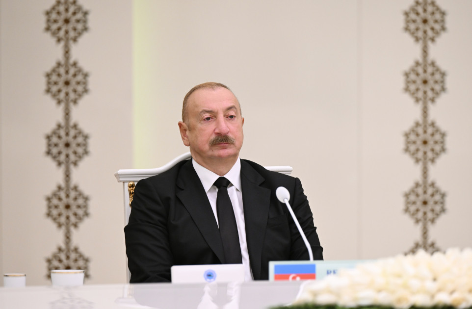 Azərbaycan Prezidenti İlham Əliyevin Türkmənistan Xalq Məsləhətinin sədri ilə təkbətək görüşü olub<font color='red'> - YENİLƏNİB 2</font><font color=red> - FOTOLAR</font>