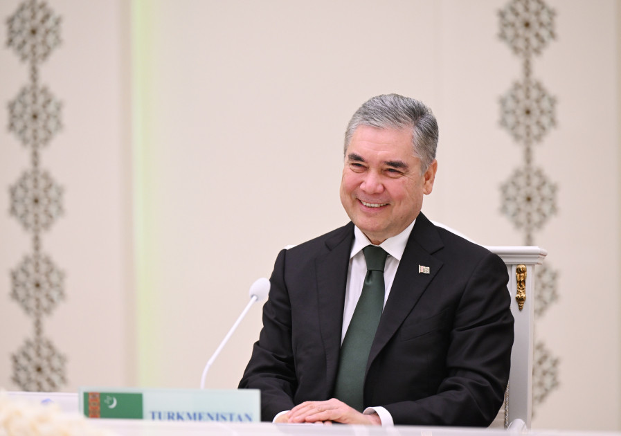 Azərbaycan Prezidenti İlham Əliyevin Türkmənistan Xalq Məsləhətinin sədri ilə geniş tərkibdə görüşü olub<font color='red'> - YENİLƏNİB 2</font><font color=red> - FOTOLAR</font>