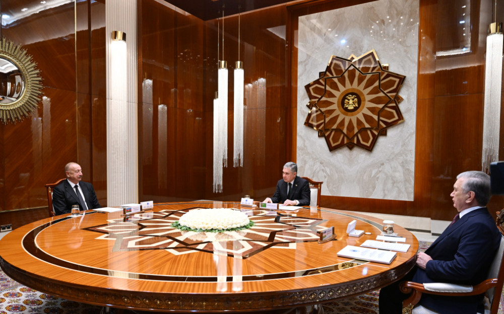 Türkmənistan, Azərbaycan və Özbəkistan arasında yüksəksəviyyəli görüş keçirilib <font color='red'> - YENİLƏNİB 2</font><font color=red> - FOTOLAR</font>