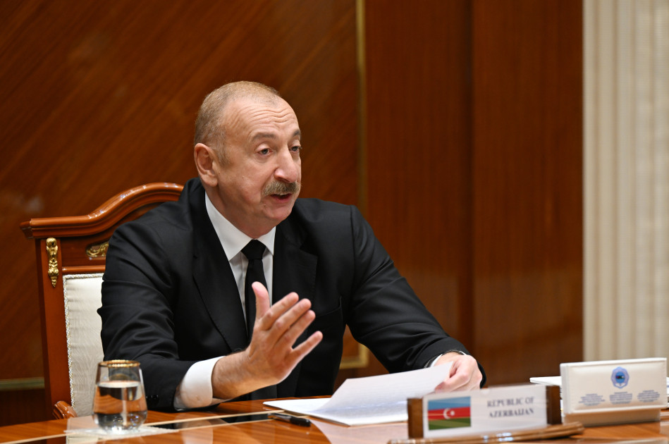 Türkmənistan, Azərbaycan və Özbəkistan arasında yüksəksəviyyəli görüş keçirilib <font color='red'> - YENİLƏNİB 2</font><font color=red> - FOTOLAR</font>