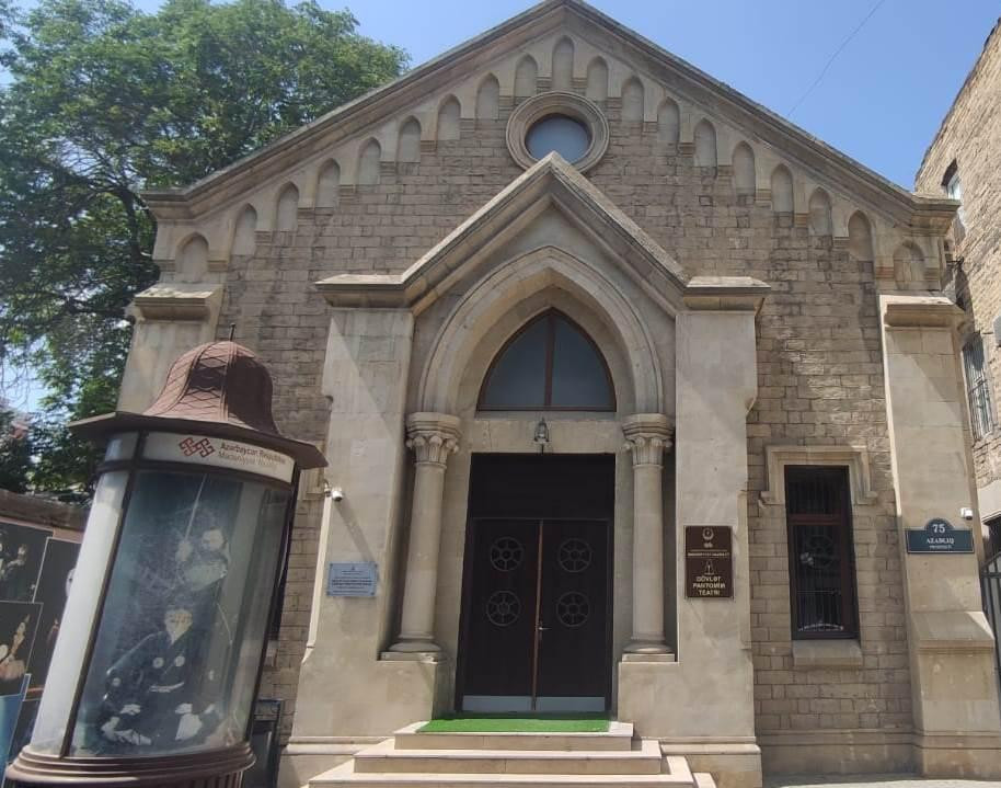 Azərbaycanda 1200-dən çox abidəyə məlumat lövhəsi quraşdırılacaq<font color=red> - FOTOLAR</font>