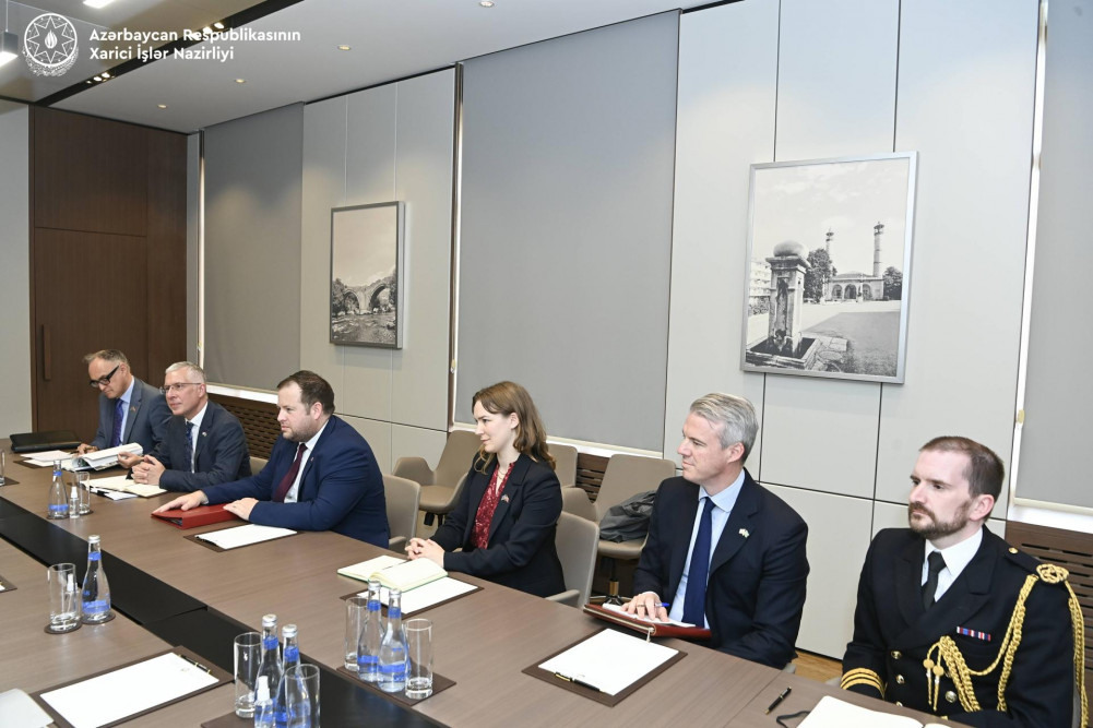 Azərbaycan və Britaniya XİN-ləri arasında siyasi məsləhətləşmələr keçirilib<font color=red> - FOTOLAR</font>