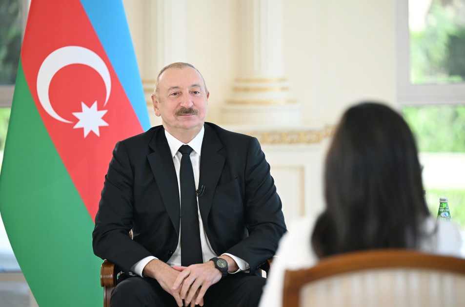 Azərbaycan Prezidenti İlham Əliyev “Əl-Ərəbiyyə” telekanalına müsahibə verib<font color=red> - FOTOLAR</font>