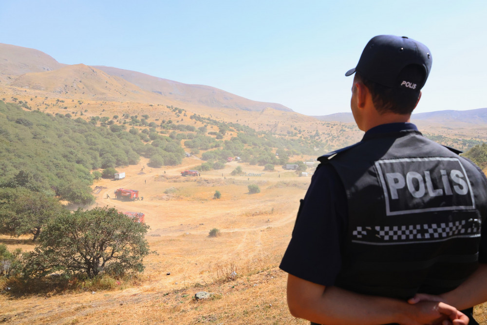 Şahbuz rayonunda meşəlik ərazidə yanğın-taktiki  təlim keçirilib<font color=red> - FOTOLAR</font>