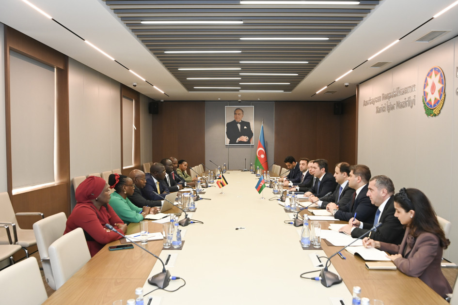 Azərbaycan-Uqanda münasibətlərinin siyasi, iqtisadi və humanitar aspektləri müzakirə olunub<font color=red> - FOTOLAR</font>