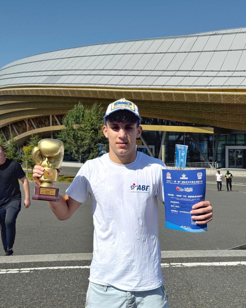 Naxçıvanlı boksçu Çində beynəlxalq turnir qalibi olub<font color=red> - FOTOLAR</font>