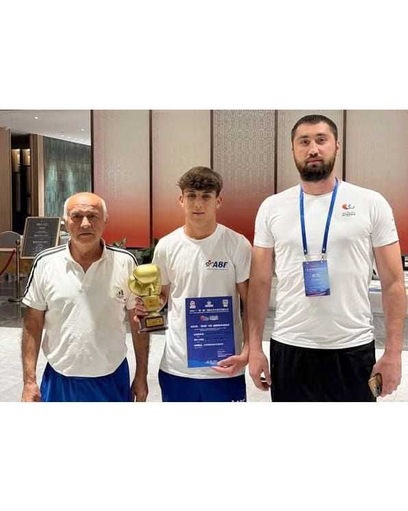 Naxçıvanlı boksçu Çində beynəlxalq turnir qalibi olub<font color=red> - FOTOLAR</font>