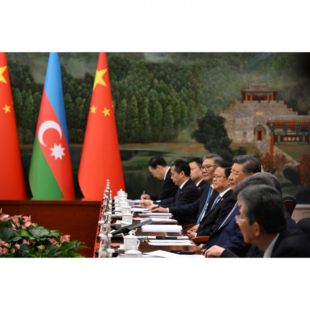 Tiencin şəhərində Azərbaycan Prezidenti İlham Əliyevin Çinin Sədri Si Cinpin ilə görüşü olub<font color=red> - FOTOLAR</font>