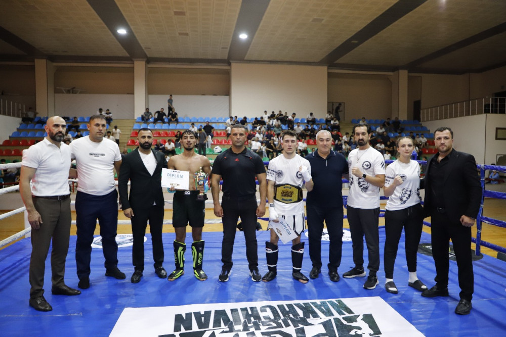 Naxçıvan şəhərində kikboks üzrə döyüş gecəsi keçirilib <font color=red> - FOTOLAR</font>