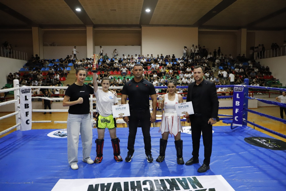 Naxçıvan şəhərində kikboks üzrə döyüş gecəsi keçirilib <font color=red> - FOTOLAR</font>