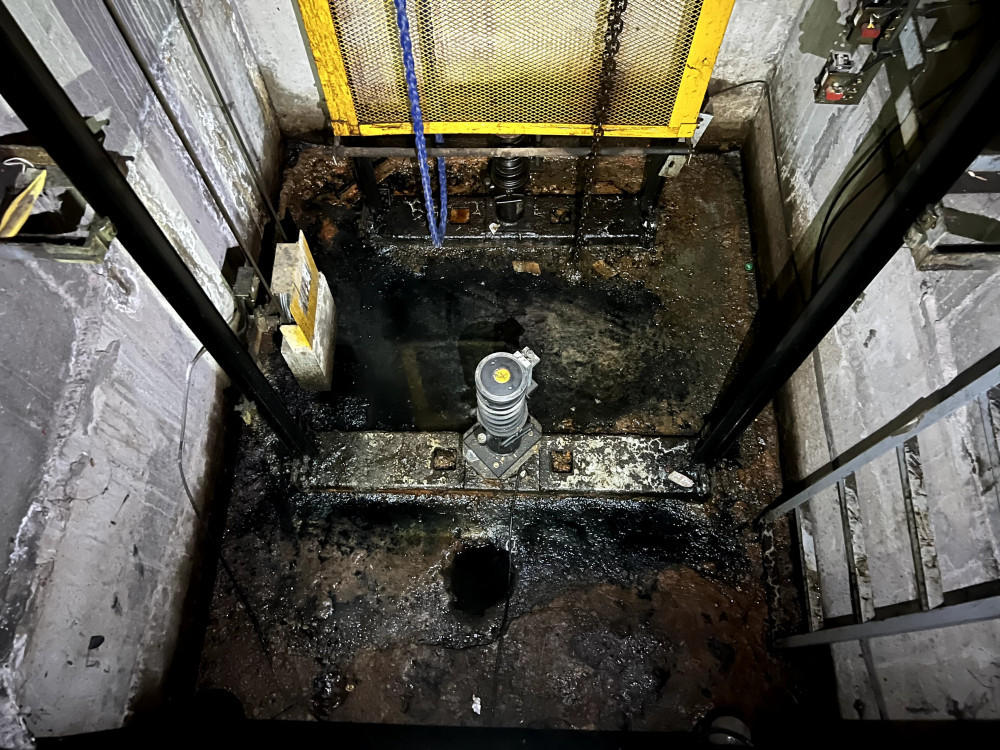 FHN tərəfindən Naxçıvan şəhərindəki çoxmərtəbəli yaşayış binasında 2 liftin fəaliyyəti dayandırılıb<font color=red> - FOTOLAR</font>