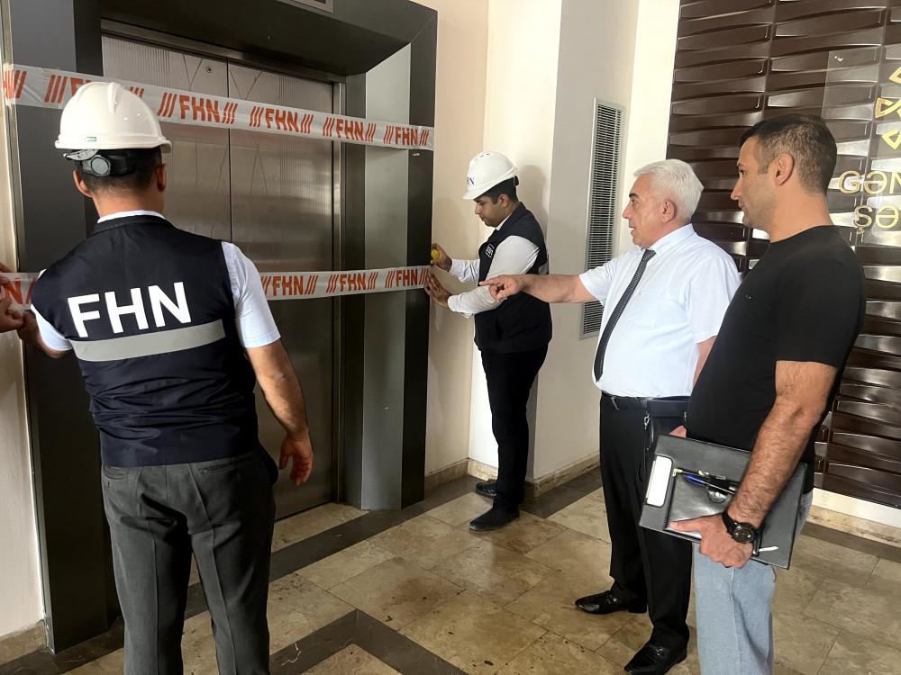 FHN tərəfindən Naxçıvan şəhərindəki çoxmərtəbəli yaşayış binasında 2 liftin fəaliyyəti dayandırılıb<font color=red> - FOTOLAR</font>