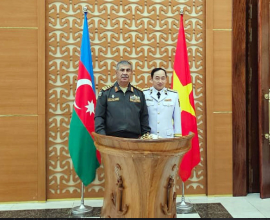 Zakir Həsənov Vyetnam HDQ Komandanlığında olub<font color=red> - FOTOLAR</font>