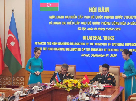 Azərbaycanla Vyetnam arasında hərbi təlim sahəsində əməkdaşlıq üzrə "Niyyət məktubu" imzalanıb<font color=red> - FOTOLAR</font>