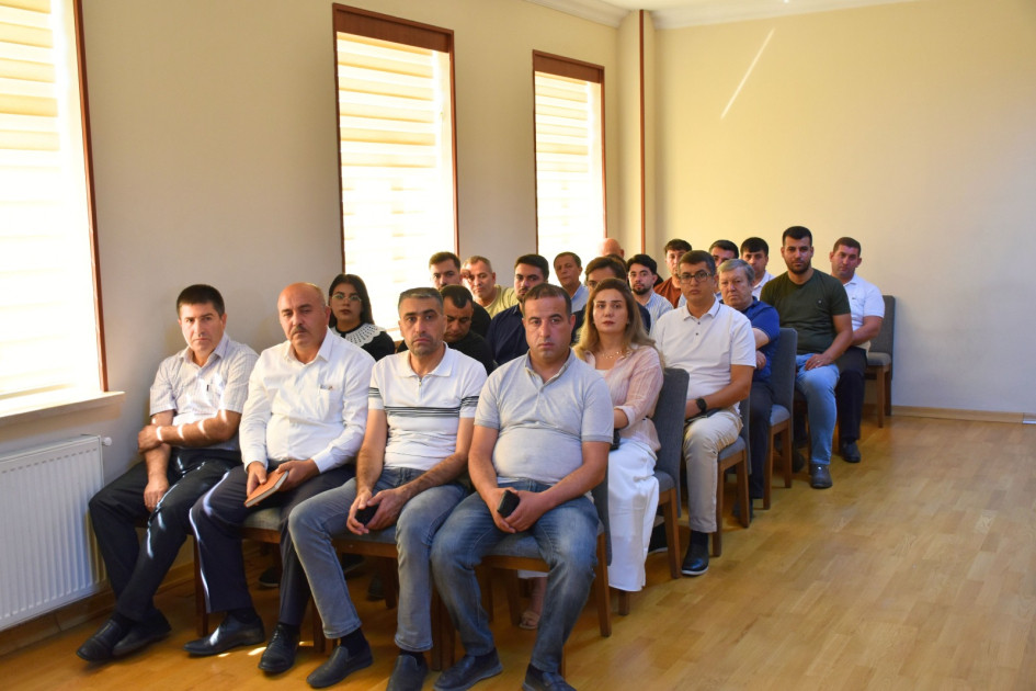 Naxçıvanda ƏDV ödəyiciləri ilə görüş keçirilib<font color=red> - FOTOLAR</font>