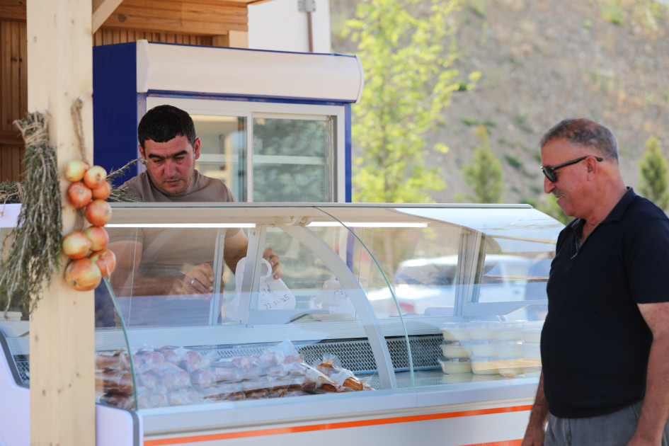 “Laçın həftə bazarı” yerli məhsulların nümunəvi təqdimat məkanına çevrilib<font color=red> - FOTOLAR</font>