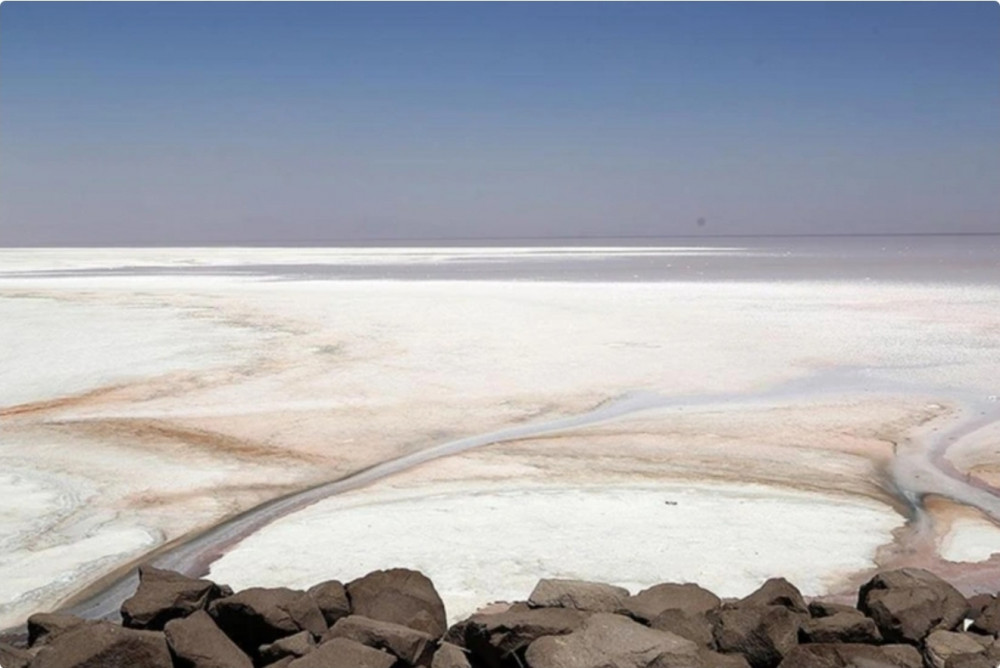 Urmiya gölü tamamilə quruyub<font color=red> - FOTOLAR</font>