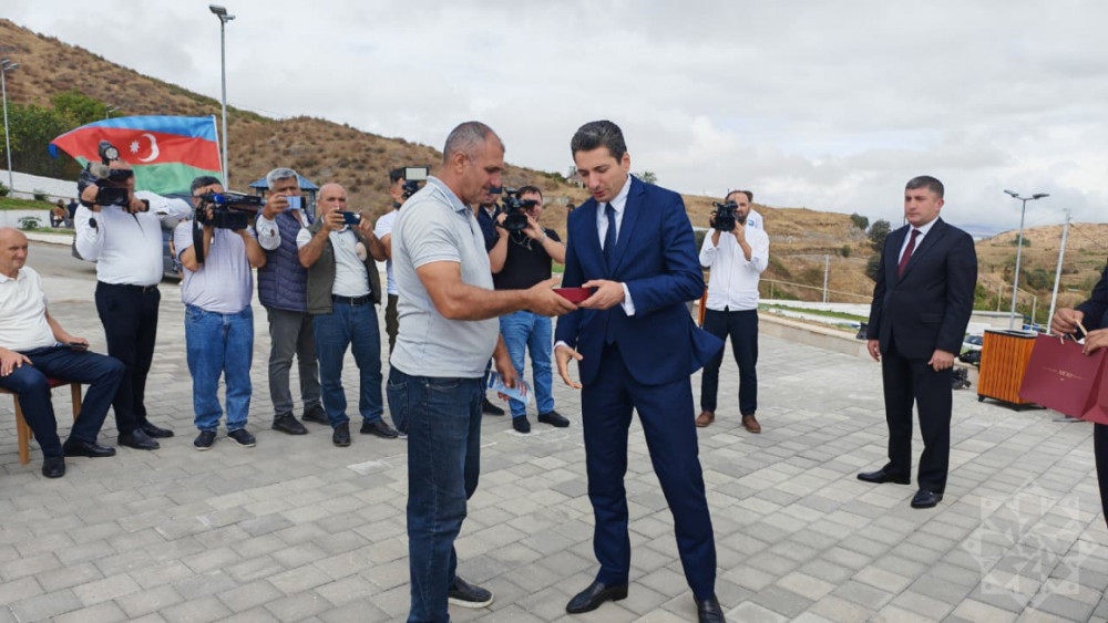 Xocalının Xanyurdu kəndində 15 ailəyə evlərinin açarları təqdim olunub<font color='red'> - YENİLƏNİB 2</font><font color=red> - FOTOLAR</font>