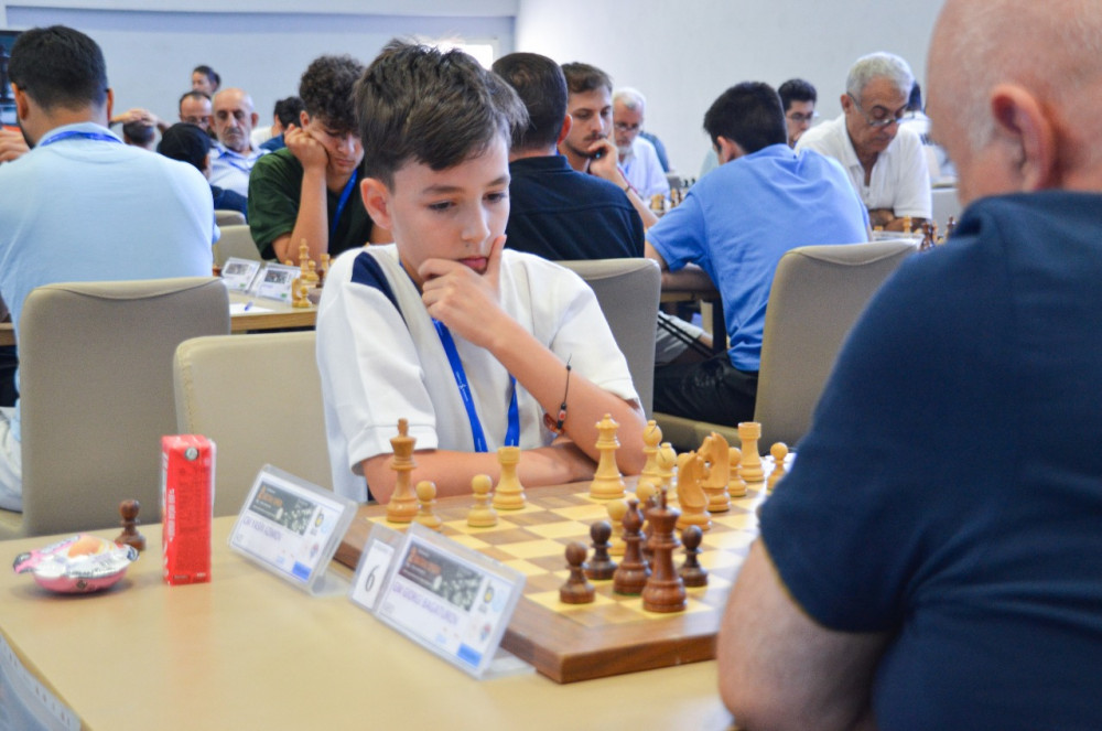 Naxçıvanlı şahmatçılar Bitlisdə keçirilən beynəlxalq turnirdə iştirak ediblər<font color=red> - FOTOLAR</font>