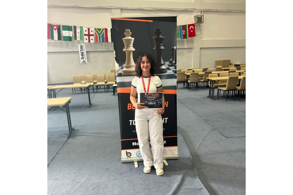 Naxçıvanlı şahmatçılar Bitlisdə keçirilən beynəlxalq turnirdə iştirak ediblər<font color=red> - FOTOLAR</font>