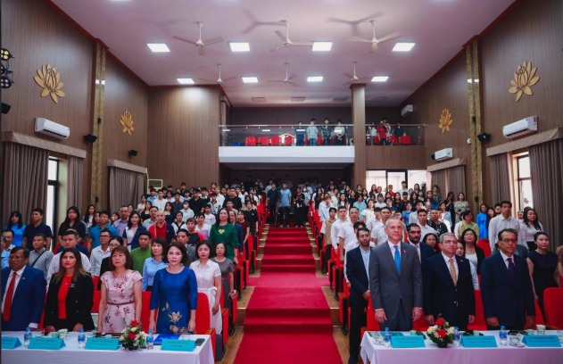 Azərbaycan və Vyetnam arasında turizm əməkdaşlığı müzakirə olunub<font color=red> - FOTOLAR</font>