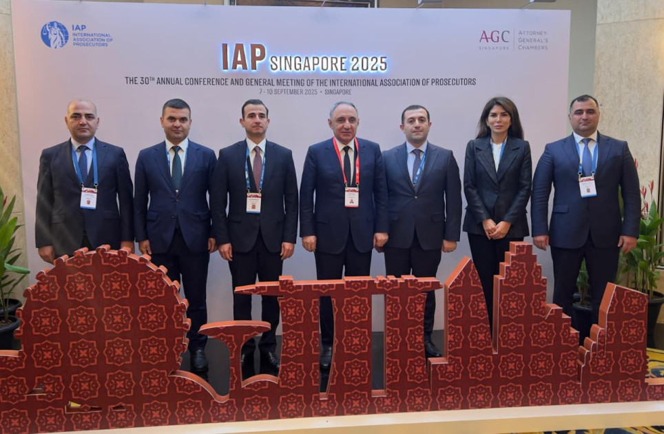 Azərbaycanın Baş prokuroru Sinqapurda keçirilən beynəlxalq tədbirdə iştirak edir<font color=red> - FOTOLAR</font>