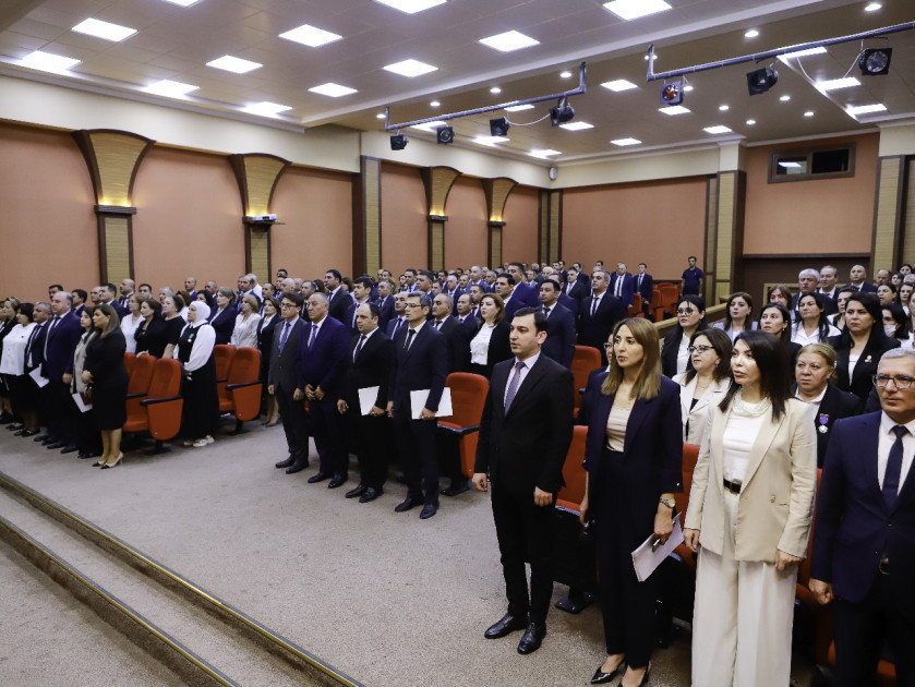 Naxçıvanda təhsil işçilərinin sentyabr konfransı keçirilib<font color=red> - FOTOLAR</font>