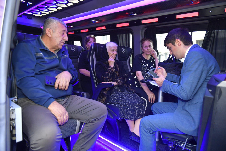 Şuşakənd və Sos kəndlərinə, həmçinin Qırmızı bazar qəsəbəsinə köç karvanı yola salınıb <font color='red'> - YENİLƏNİB</font><font color=red> - FOTOLAR</font>