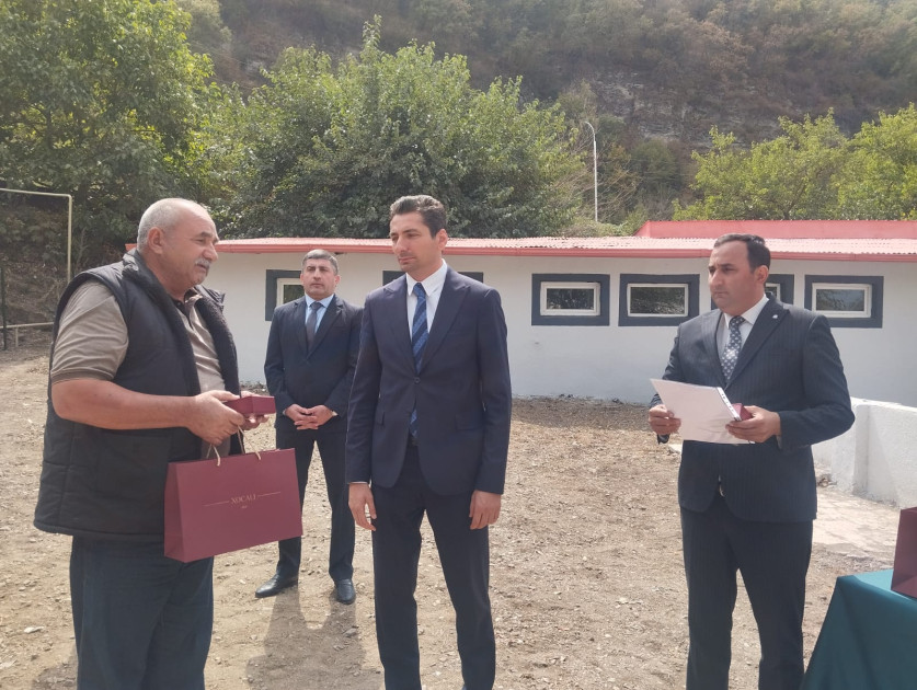 Xocalının Şuşakənd kəndinə ilk köçən 59 sakinə mənzillərin açarları təqdim edilib<font color=red> - FOTOLAR</font>