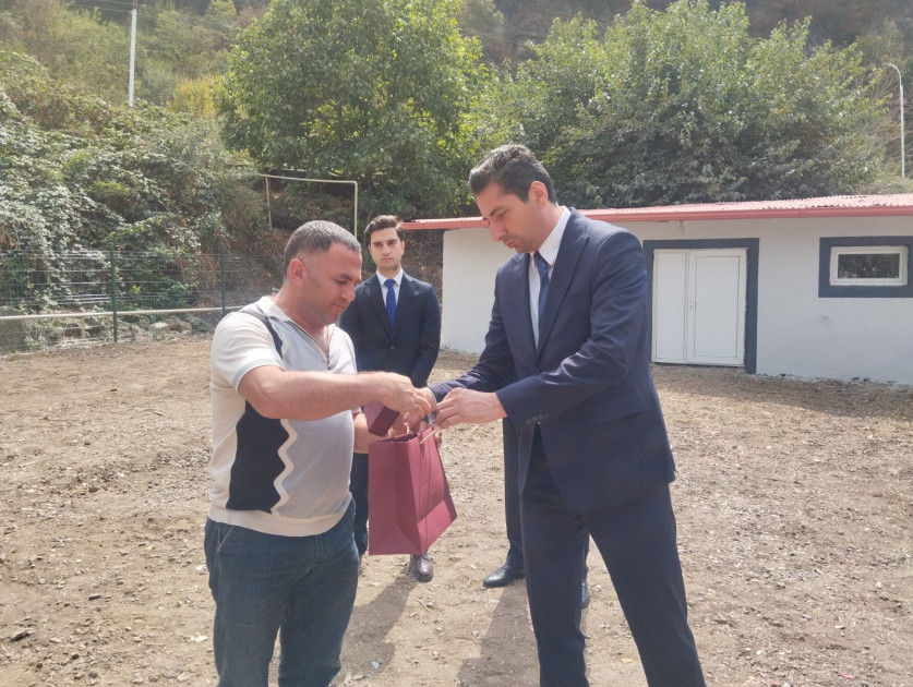 Xocalının Şuşakənd kəndinə ilk köçən 59 sakinə mənzillərin açarları təqdim edilib<font color=red> - FOTOLAR</font>