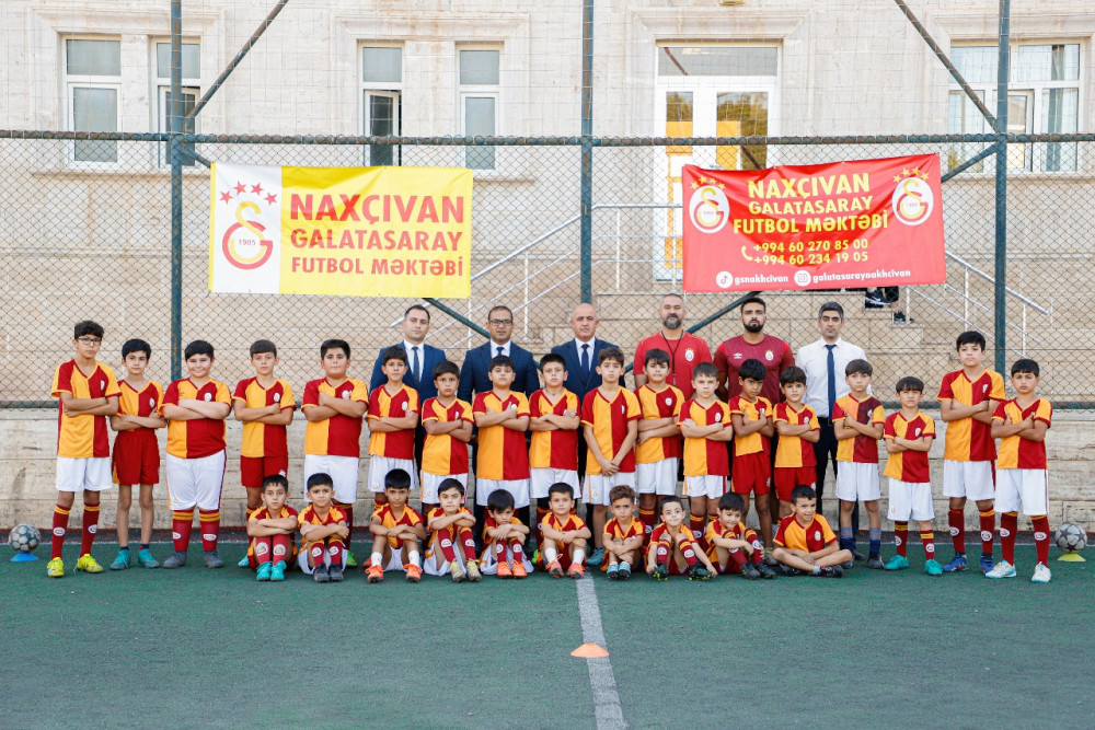 Məcid Seyidov Naxçıvanda Qalatasaray futbol məktəbini ziyarət edib<font color=red> - FOTOLAR</font>