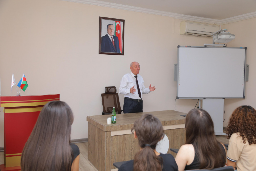 Naxçıvan televiziyasında “Jurnalistika təlimi” layihəsi uğurla davam edir<font color=red> - FOTOLAR</font>