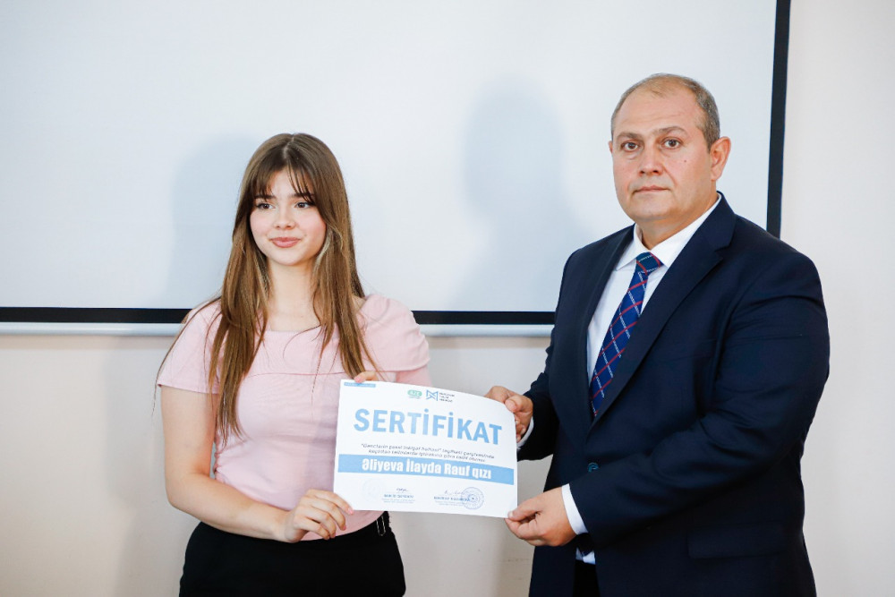 Naxçıvanda könüllülər üçün təşkil olunan beş günlük təlim başa çatıb<font color=red> - FOTOLAR</font>