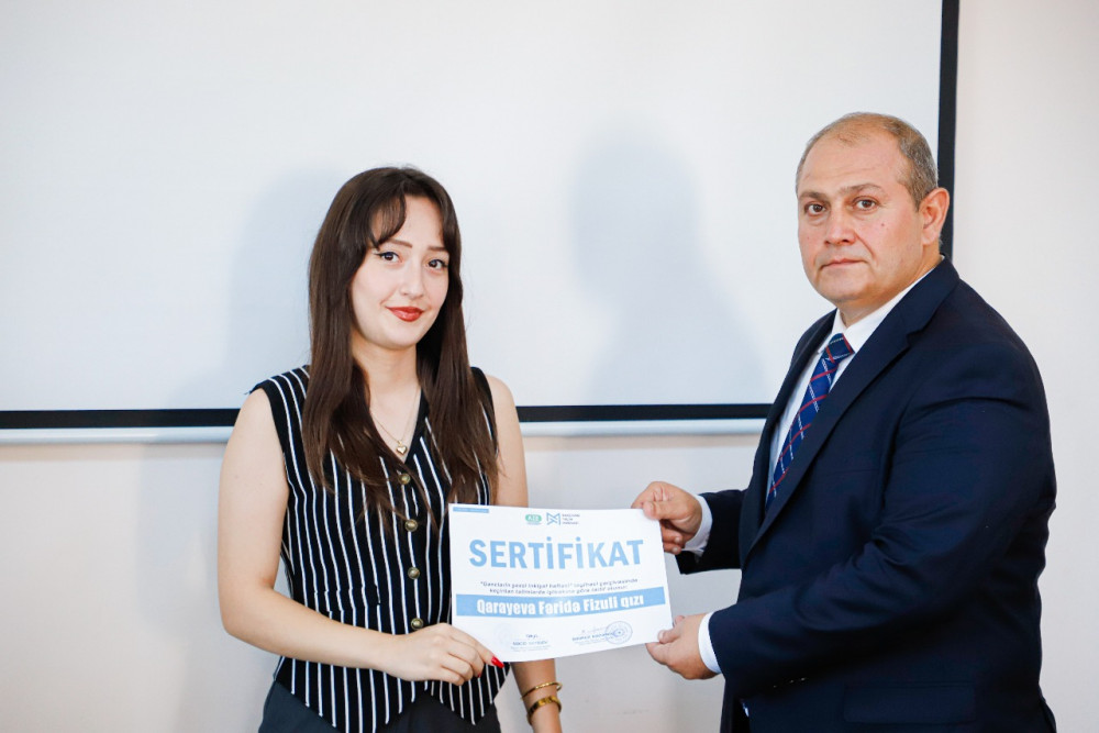 Naxçıvanda könüllülər üçün təşkil olunan beş günlük təlim başa çatıb<font color=red> - FOTOLAR</font>