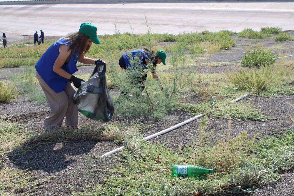 Ümumrespublika Təmizlik Marafonu çərçivəsində Uzunoba Su Anbarının ətrafı tullantılardan təmizlənib<font color=red> - FOTOLAR</font>