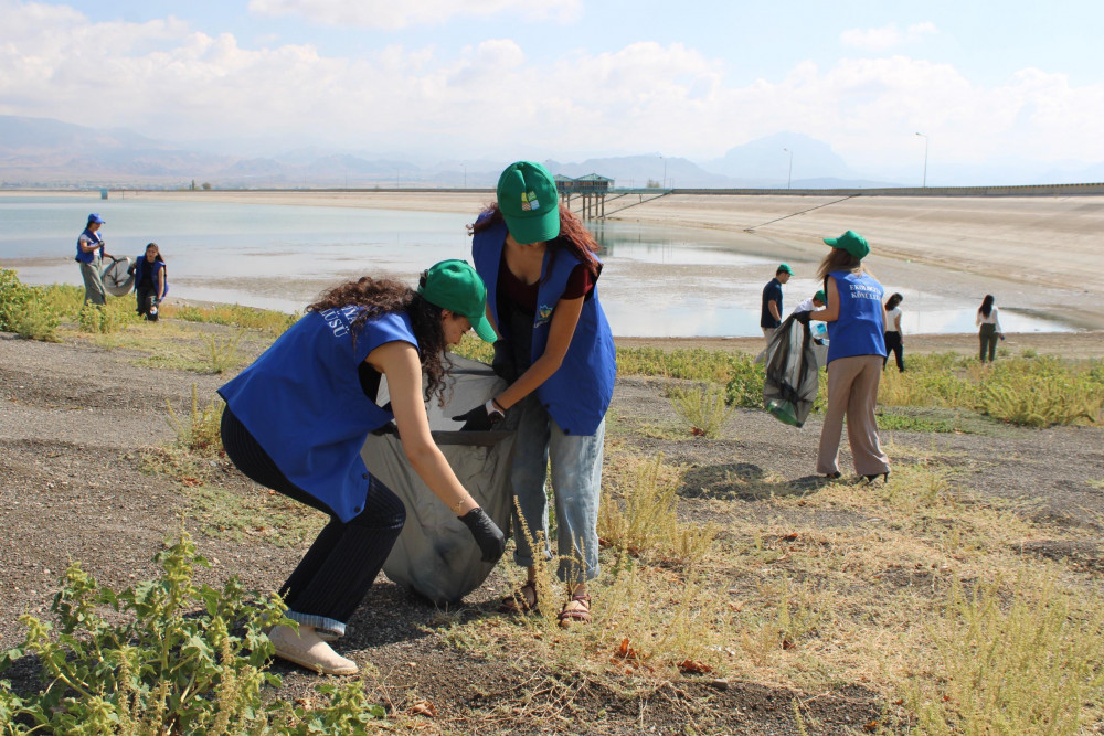 Ümumrespublika Təmizlik Marafonu çərçivəsində Uzunoba Su Anbarının ətrafı tullantılardan təmizlənib<font color=red> - FOTOLAR</font>