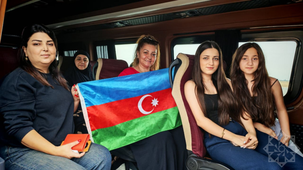 Xocalının Daşbulaq kəndinə ilk köç karvanı yola salınıb<font color=red> - FOTOLAR</font>