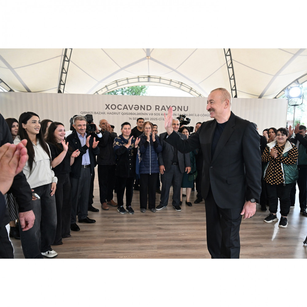 Prezident İlham Əliyev Qırmızı Bazar, Hadrut qəsəbələrinin və Sos kəndinin sakinləri ilə görüşüb<font color=red> - FOTOLAR</font>