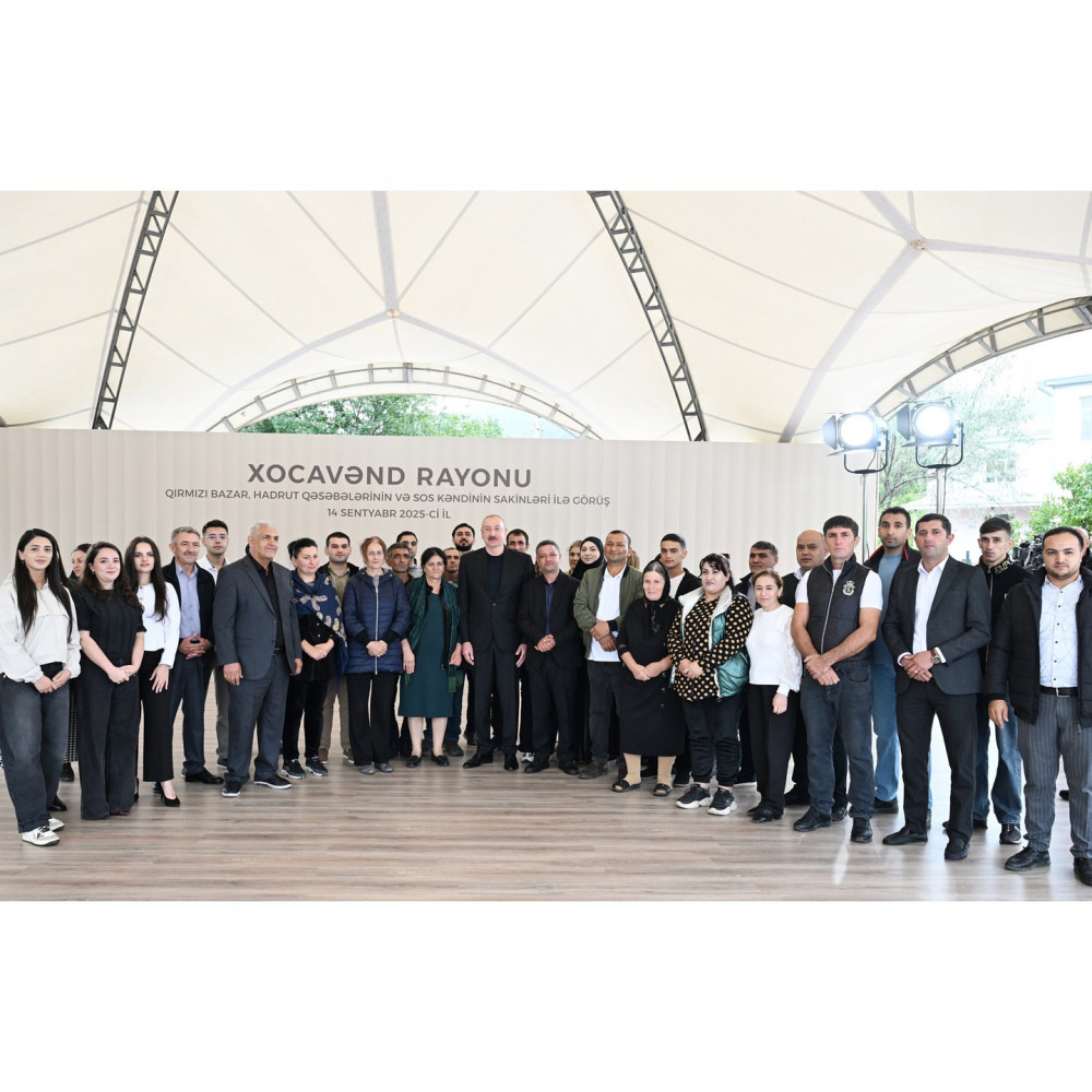 Prezident İlham Əliyev Qırmızı Bazar, Hadrut qəsəbələrinin və Sos kəndinin sakinləri ilə görüşüb<font color=red> - FOTOLAR</font>