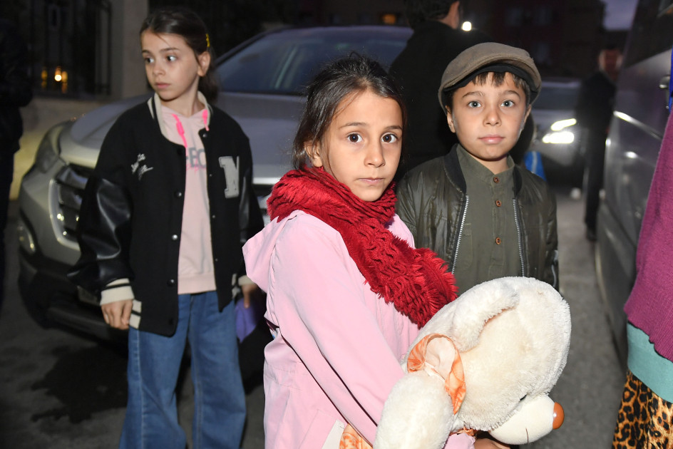 Kəlbəcər şəhərinə növbəti köç karvanı yola salınıb<font color=red> - FOTOLAR</font>