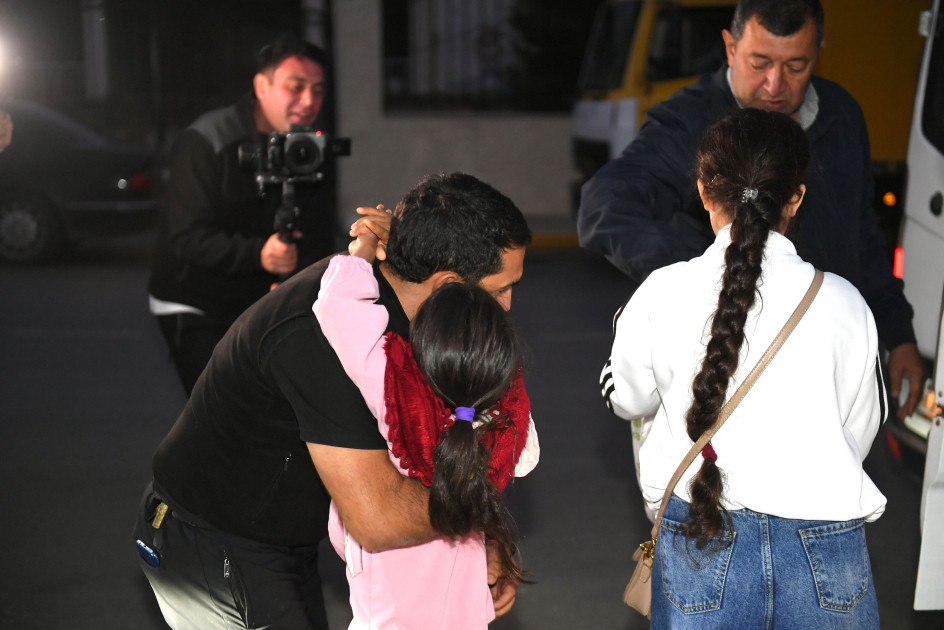 Kəlbəcər şəhərinə növbəti köç karvanı yola salınıb<font color=red> - FOTOLAR</font>