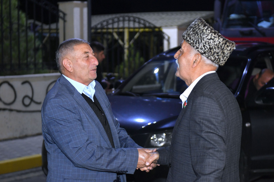 Kəlbəcər şəhərinə növbəti köç karvanı yola salınıb<font color=red> - FOTOLAR</font>