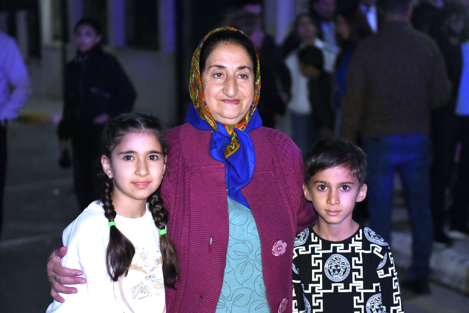 Kəlbəcər şəhərinə növbəti köç karvanı yola salınıb<font color=red> - FOTOLAR</font>