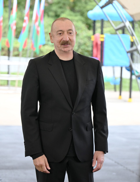 Prezident İlham Əliyev Xocalının Badara, Daşbulaq, Seyidbəyli və Şuşakənd kəndlərinin sakinləri ilə görüşüb<font color=red> - FOTOLAR</font>