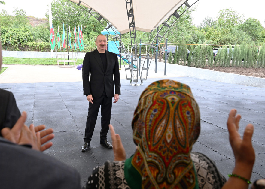 Prezident İlham Əliyev Xocalının Badara, Daşbulaq, Seyidbəyli və Şuşakənd kəndlərinin sakinləri ilə görüşüb<font color=red> - FOTOLAR</font>