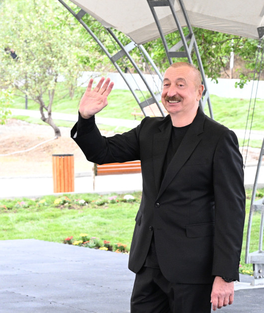 Prezident İlham Əliyev Xocalının Badara, Daşbulaq, Seyidbəyli və Şuşakənd kəndlərinin sakinləri ilə görüşüb<font color=red> - FOTOLAR</font>