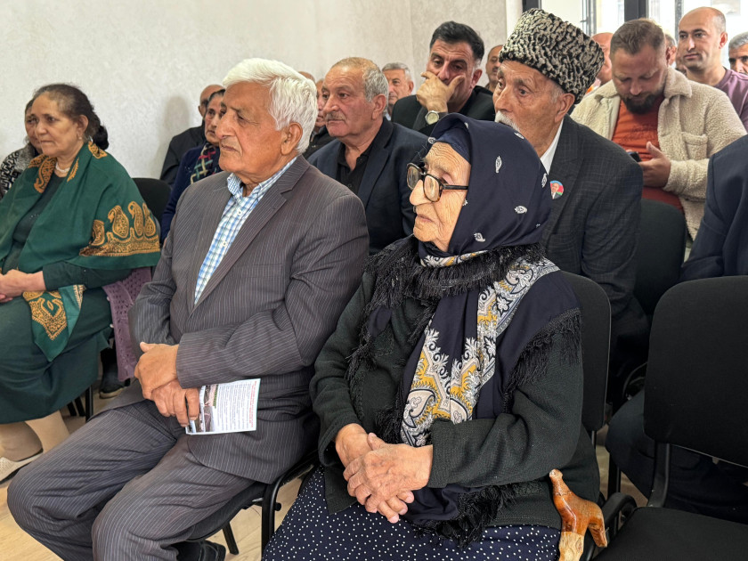 Bu gün köç karvanı ilə Kəlbəcərə çatan 32 ailəyə mənzillərin açarları təqdim edilib<font color=red> - FOTOLAR</font>