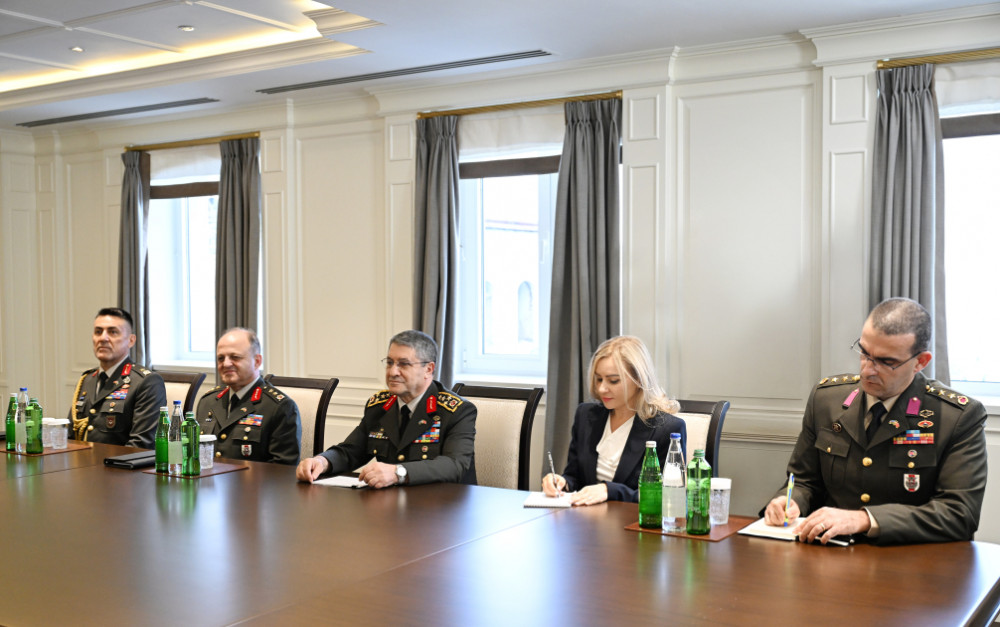 Prezident İlham Əliyev Türkiyə Silahlı Qüvvələrinin Baş Qərargah rəisini qəbul edib<font color=red> - FOTOLAR</font>